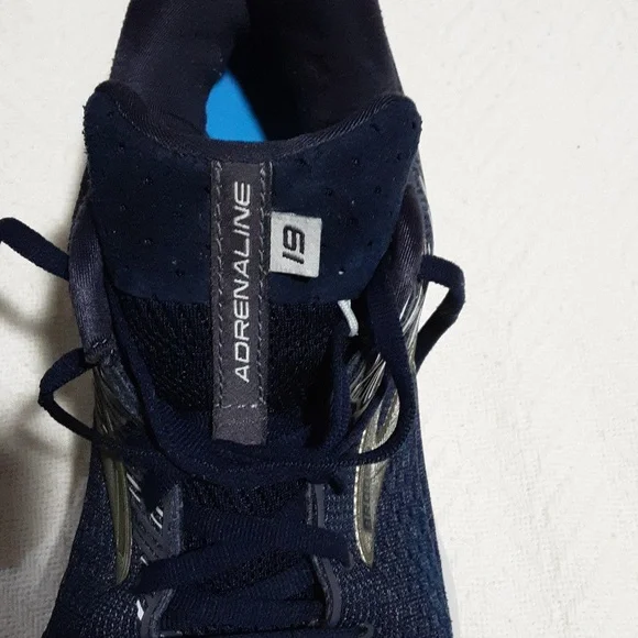 Brooks Men's Dark Blue Athletic Shoes Size 11. - Picture 3 of 8